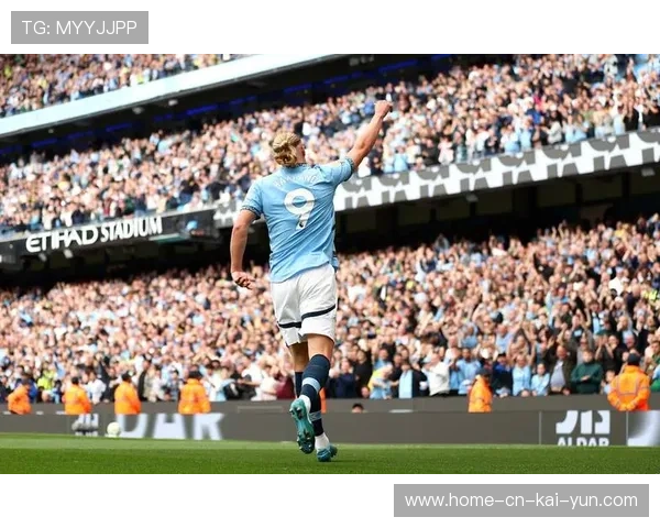 曼城2-1逆转利物浦哈兰德补时点杀,争冠悬念重燃积分差缩至六分