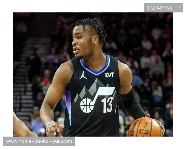 爵士科利尔21分3篮板7助攻全面表现 组织串联能力提升但队友支援不足 爵士科利尔21分3篮板7助攻全面表现 组织串联能力提升但队友支援不足